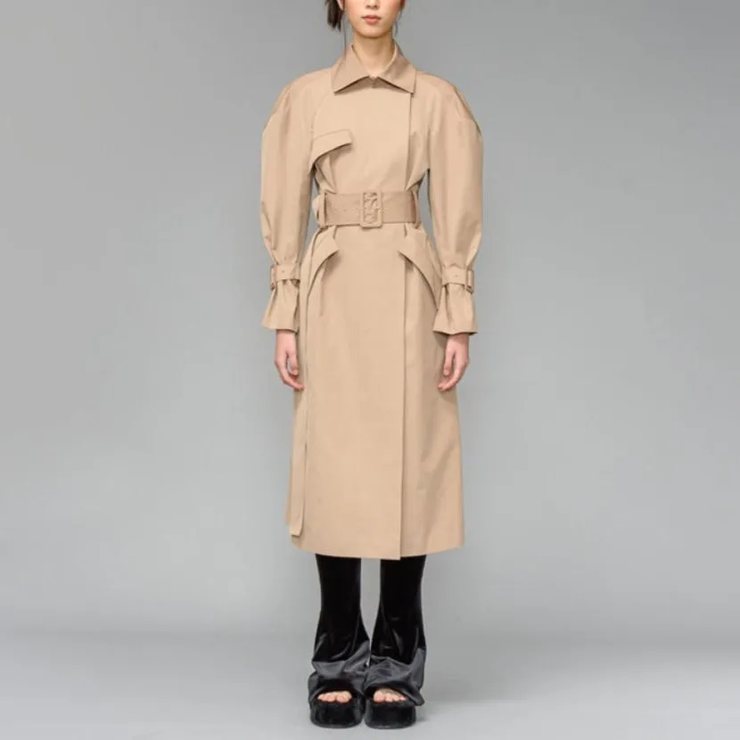 Basic structure signature trench coat