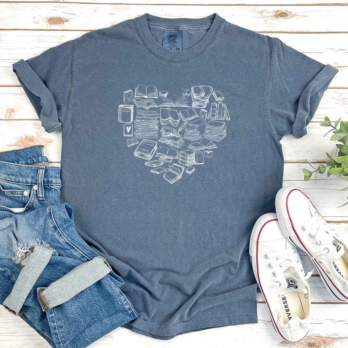 book heart cotton tee