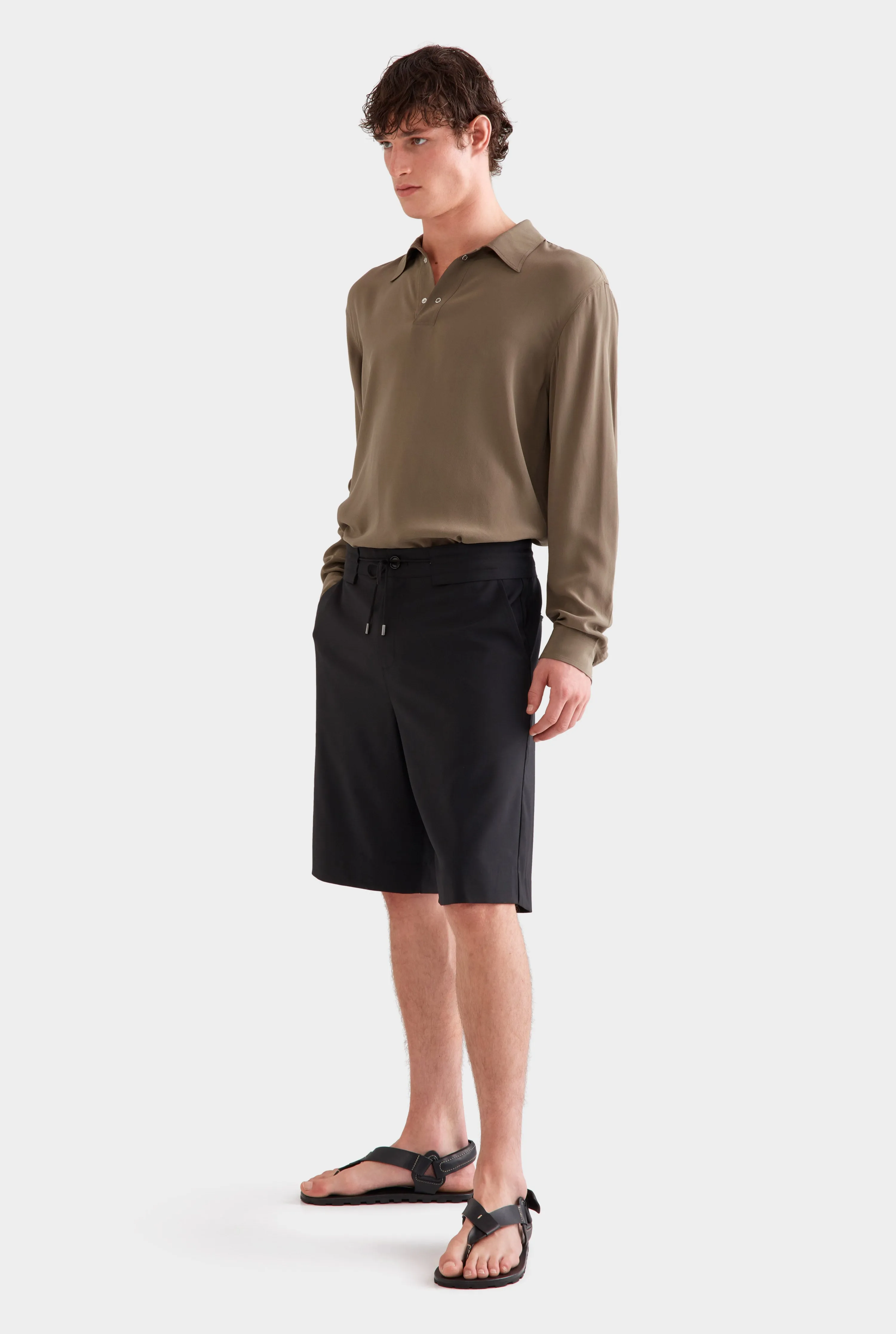 Fixed Waist Wool Short - Black