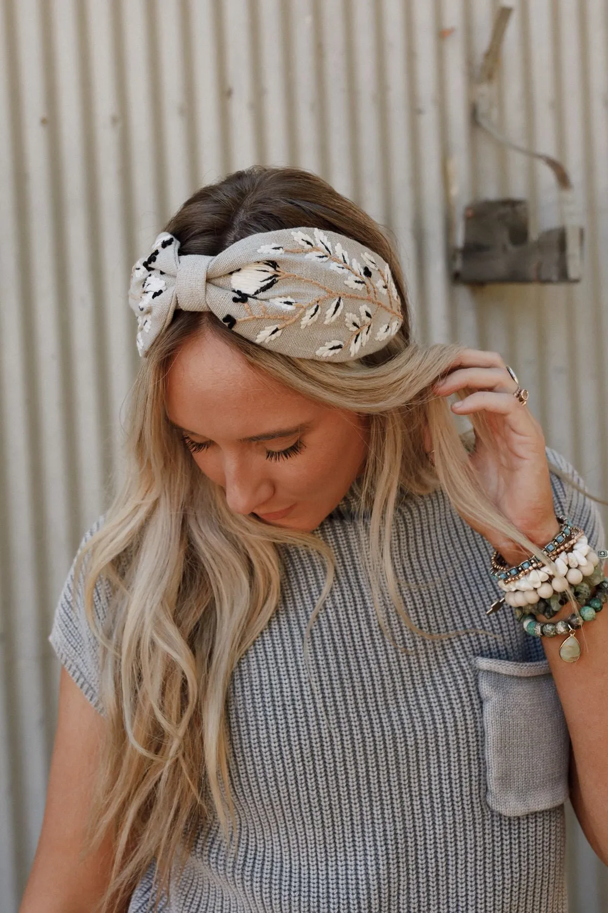 Monochrome Bloom Garden Headband - Gray