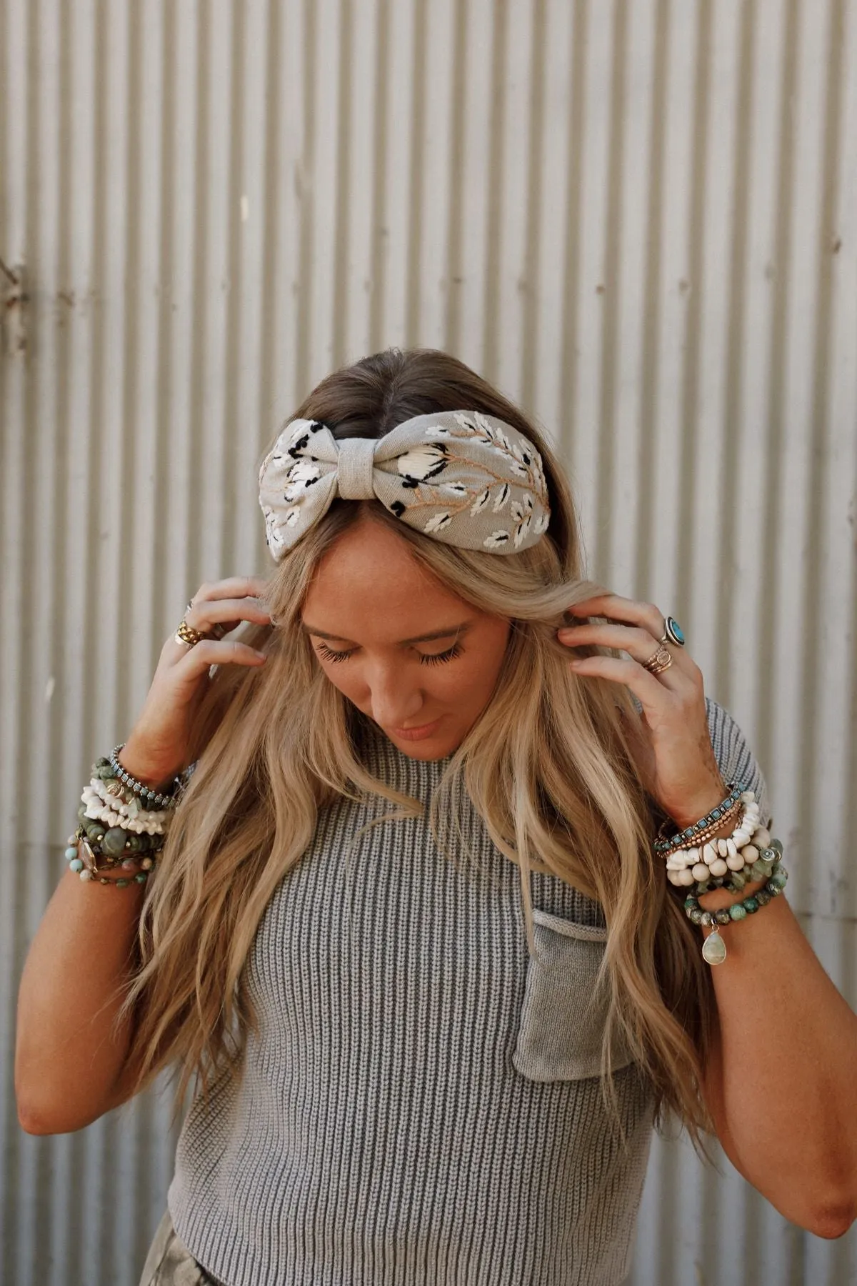 Monochrome Bloom Garden Headband - Gray